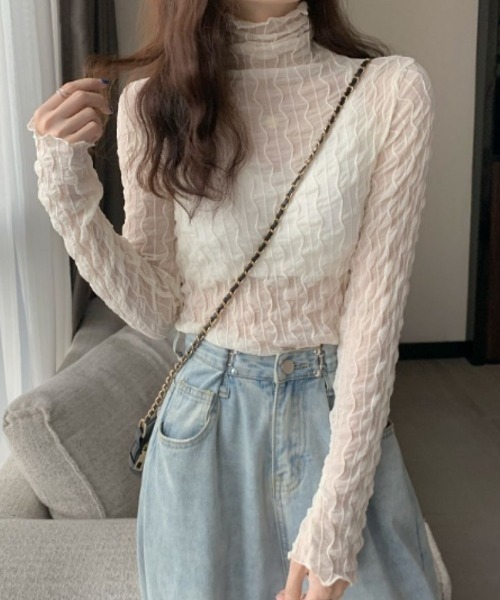 Belle Cie(ベルシー)の「ゆったりフィットメローフリルハイネックシアートップス(その他トップス・レディース・ブラウン/ホワイト/ブラック/アイボリー・FREE)」の16枚目の写真