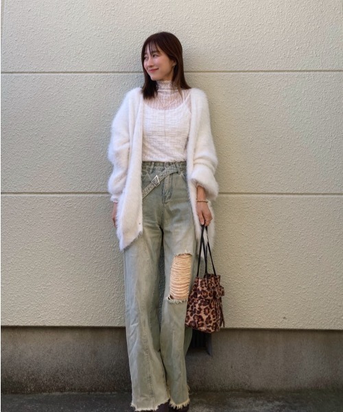 Belle Cie(ベルシー)の「ゆったりフィットメローフリルハイネックシアートップス(その他トップス・レディース・ブラウン/ホワイト/ブラック/アイボリー・FREE)」の13枚目の写真