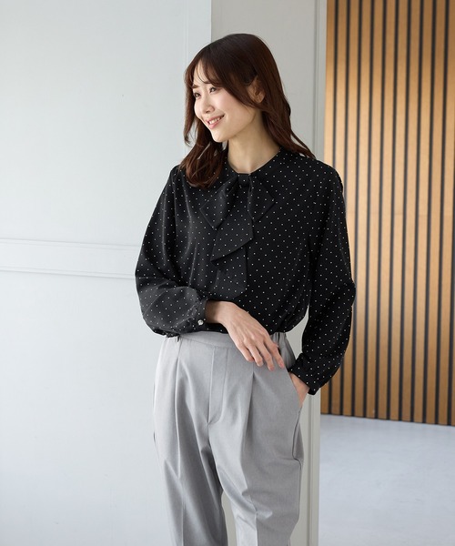 Honeys(ハニーズ)の「フリルリボンブラウス(シャツ/ブラウス・レディース・ホワイト/ブラック系その他/ホワイト系その他/ピンクベージュ・L/3L/M/LL/S)」の21枚目の写真