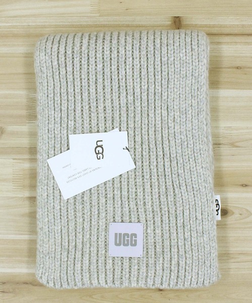 UGG(アグ)の「チャンキーリブスカーフ ニット マフラー W CHUNKY RIB SCARF(マフラー・レディース・キャメル/ライトグレー/ブラック・O/S)」の7枚目の写真