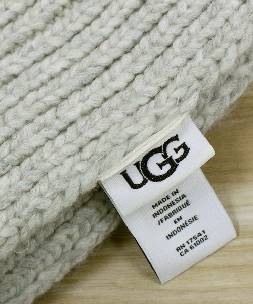 UGG(アグ)の「チャンキーリブスカーフ ニット マフラー W CHUNKY RIB SCARF(マフラー・レディース・キャメル/ライトグレー/ブラック・O/S)」の9枚目の写真