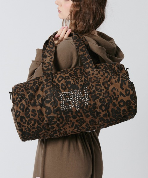 Studded duffel bag/スタッズダッフルバッグ（トートバッグ）｜BENUA
