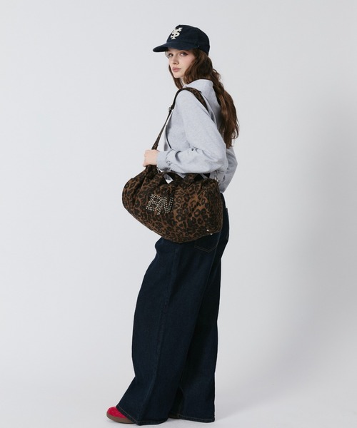 BENUA(ベヌア)の「Studded duffel bag/スタッズダッフルバッグ(トートバッグ・レディース・その他/カーキ・FREE)」の10枚目の写真