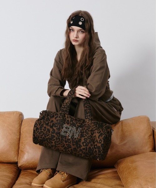 BENUA(ベヌア)の「Studded duffel bag/スタッズダッフルバッグ(トートバッグ・レディース・その他/カーキ・FREE)」の12枚目の写真