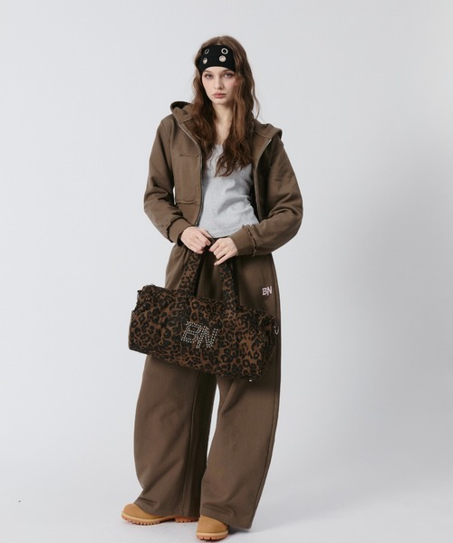 BENUA(ベヌア)の「Studded duffel bag/スタッズダッフルバッグ(トートバッグ・レディース・その他/カーキ・FREE)」の19枚目の写真