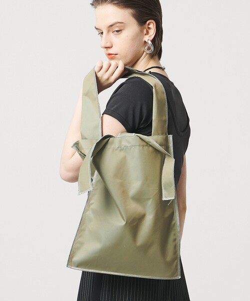 ITTI（イッチ）の「【別注】＜ITTI for ASTRAET＞インサイドアウト バッグ M（トートバッグ・レディース・オリーブ・FREE）」の2枚目の写真