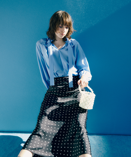 La TOTALITE（ラトータリテ）の「【洗える】サテンマーメイドスカート（スカート・レディース・グリーン/ライトグレー/ブラック系その他・38/36）」の4枚目の写真