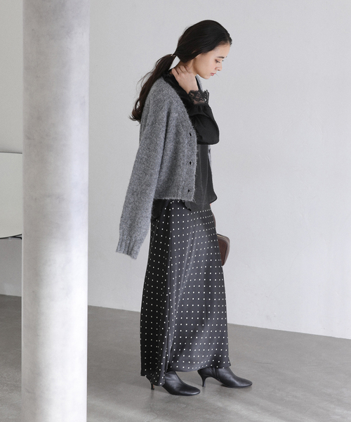 La TOTALITE（ラトータリテ）の「【洗える】サテンマーメイドスカート（スカート・レディース・グリーン/ライトグレー/ブラック系その他・38/36）」の8枚目の写真