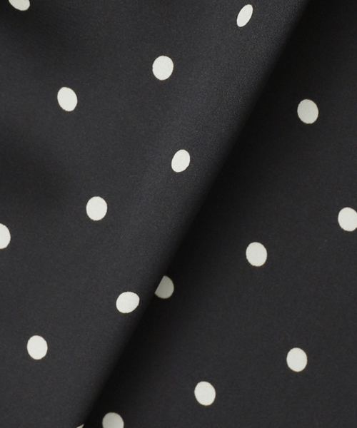 La TOTALITE（ラトータリテ）の「【洗える】サテンマーメイドスカート（スカート・レディース・グリーン/ライトグレー/ブラック系その他・38/36）」の17枚目の写真