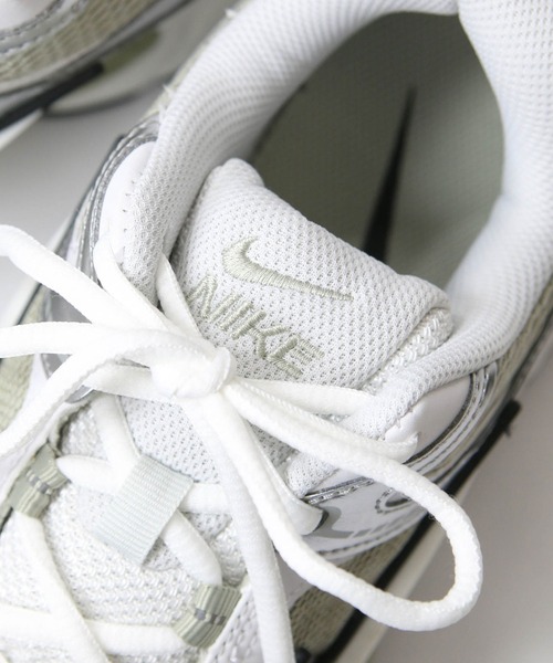 Gready Brilliant（グレディブリリアン）の「ＮＩＫＥ　Ｖ５ＲＮＲ（スニーカー・レディース・シルバー/ブラック・23/23.5/24/24.5）」の13枚目の写真