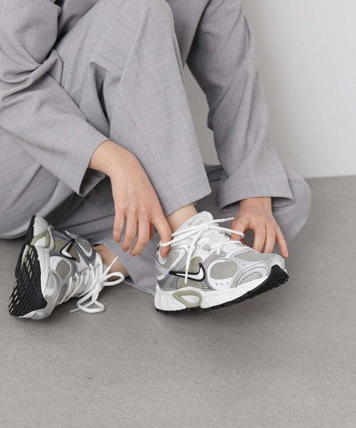 Gready Brilliant（グレディブリリアン）の「ＮＩＫＥ　Ｖ５ＲＮＲ（スニーカー・レディース・シルバー/ブラック・23/23.5/24/24.5）」の21枚目の写真