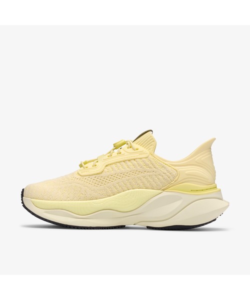 Clarks（クラークス）の「Pace Rise. / レディース ペースライズ (ペールイエロー)（スニーカー・レディース・イエロー・UK3.5/UK4/UK4.5/UK5/UK5.5/UK6/UK3）」の2枚目の写真