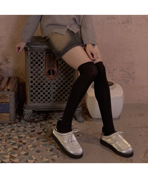 SHOEHI(シューハイ)の「ユキダウンファー スリッポン(4Colors)_B2228(スリッポン・レディース・ブラック/シルバー/ピンク/ベージュ・24.5cm/24cm/23.5cm)」の4枚目の写真