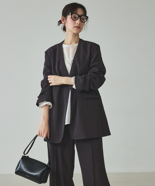 qualite（カリテ）の「【UVカット/ストレッチ/セットアップ対応】ドライカルゼノーカラージャケット/春服/夏服/オフィスカジュアル/セレモニー（テーラードジャケット・レディース・チャコールグレー/ベージュ・38/36）」の13枚目の写真