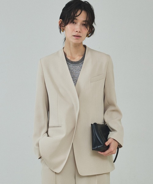 qualite（カリテ）の「【UVカット/ストレッチ/セットアップ対応】ドライカルゼノーカラージャケット/春服/夏服/オフィスカジュアル/セレモニー（テーラードジャケット・レディース・チャコールグレー/ベージュ・38/36）」の8枚目の写真