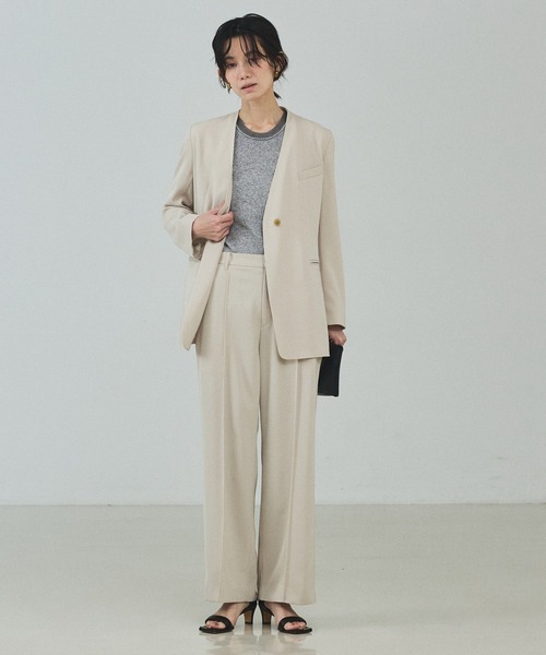 qualite（カリテ）の「【UVカット/ストレッチ/セットアップ対応】ドライカルゼノーカラージャケット/春服/夏服/オフィスカジュアル/セレモニー（テーラードジャケット・レディース・チャコールグレー/ベージュ・38/36）」の3枚目の写真