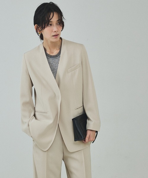 qualite（カリテ）の「【UVカット/ストレッチ/セットアップ対応】ドライカルゼノーカラージャケット/春服/夏服/オフィスカジュアル/セレモニー（テーラードジャケット・レディース・チャコールグレー/ベージュ・38/36）」の6枚目の写真