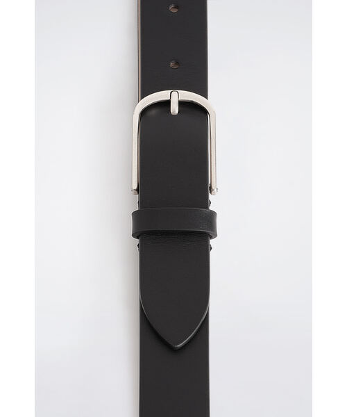 COS（コス）の「ラウンドバックルレザーベルト（ベルト・メンズ・ブラック・S/M/L/XS）」の4枚目の写真