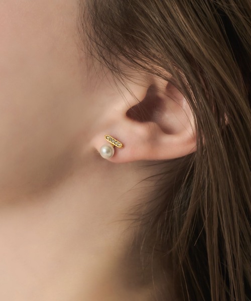 muku(ムク)の「PIERCE/ZIRCONIABAR ONEPEARL(ピアス(両耳用)・レディース・ゴールド/シルバー・FREE)」の1枚目の写真