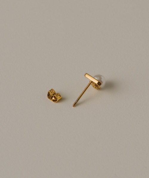 muku(ムク)の「PIERCE/ZIRCONIABAR ONEPEARL(ピアス(両耳用)・レディース・ゴールド/シルバー・FREE)」の4枚目の写真