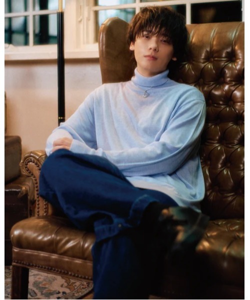 Etrarium(エトラリウム)の「”Etrarium” Turtle Knit(Tシャツ/カットソー・レディース・ブルー/ブラック・SMALL)」の4枚目の写真