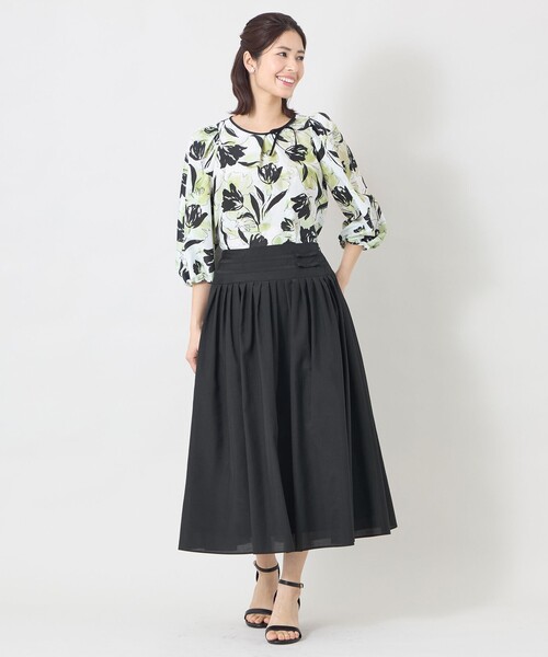 TO BE CHIC（トゥー ビー シック）の「チューリップグレースプリント ブラウス（シャツ/ブラウス・レディース・グリーン/ピンク系その他2・40）」の4枚目の写真