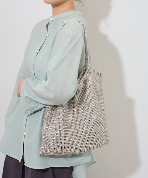 JOURNAL STANDARD relume(ジャーナルスタンダード レリューム)の「《追加》RELUME ラメアミトート(トートバッグ・レディース・シルバー/ブラウン/ブラック/ボルドー・FREE)」の6枚目の写真