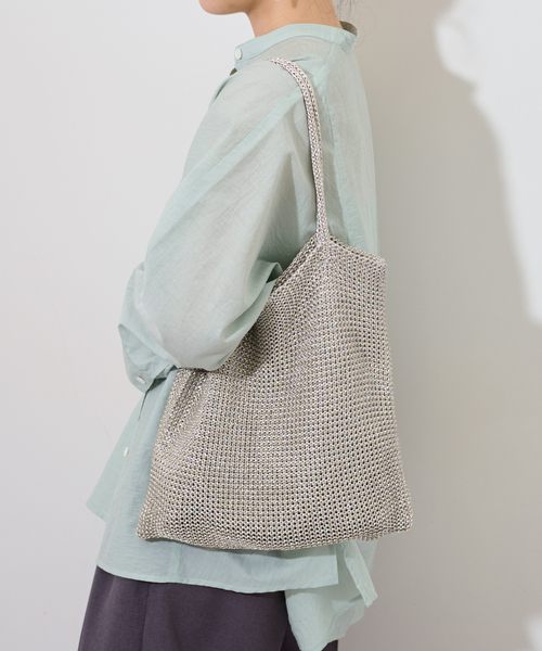 JOURNAL STANDARD relume(ジャーナルスタンダード レリューム)の「《追加》RELUME ラメアミトート(トートバッグ・レディース・シルバー/ブラウン/ブラック/ボルドー・FREE)」の7枚目の写真