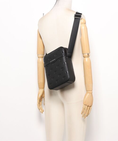 MICHAEL KORS(マイケルコース)の「FLIGHT BAG Crossbody(ショルダーバッグ・メンズ・ブラック・FREE)」の5枚目の写真