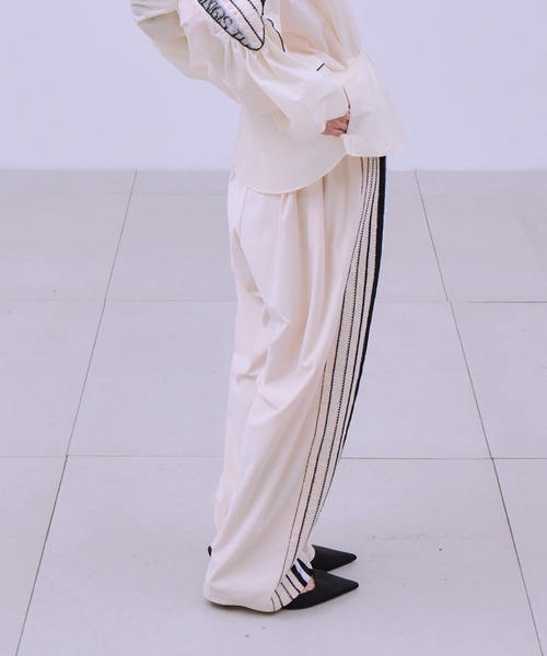 THINGS THAT MATTER(シングス ザット マター)の「TORCHON LACE SWITCHING PANTS / トーション レース スイッチング パンツ(スウェットパンツ・レディース・ブラック/ネイビー/ベージュ・FREE)」の14枚目の写真