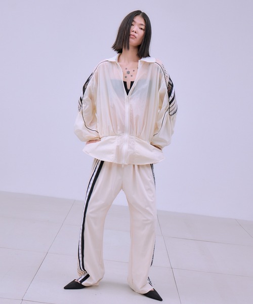 THINGS THAT MATTER(シングス ザット マター)の「TORCHON LACE SWITCHING PANTS / トーション レース スイッチング パンツ(スウェットパンツ・レディース・ブラック/ネイビー/ベージュ・FREE)」の18枚目の写真