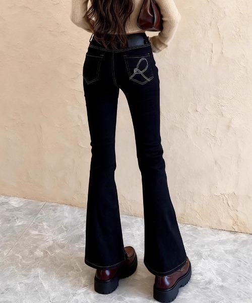 Pocket embroidery flare denim pants（デニムパンツ）｜Vipoa