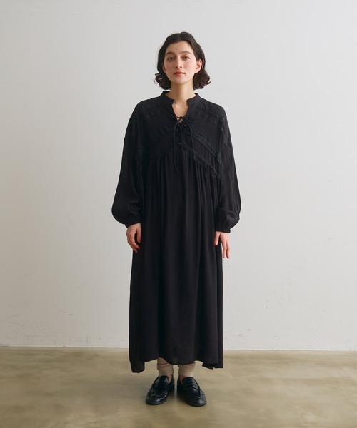 Crisp（クリスプ）の「ミックスレースギャザーワンピース（ワンピース・レディース・ブラック/グリーン・FREE）」の21枚目の写真