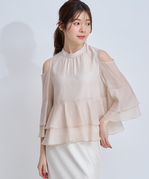 NOELA（ノエラ）の「ショルダーカットフリルブラウス（シャツ/ブラウス・レディース・ベージュ/オフホワイト・フリー）」の16枚目の写真