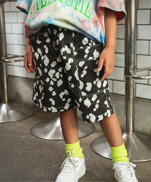 BREEZE（ブリーズ）の「B NEWJACK ワイドフィットハーフパンツ（その他パンツ・キッズ・カモフラージュ/インディゴブルー/ベージュ/レッド/ブラック・160/150/140/130/120/110/100/90）」の2枚目の写真