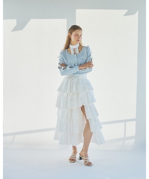 lilLilly（リルリリー）の「アシンメトリーシャツロングスカート（スカート・レディース・ホワイト/ドット・FREE）」の4枚目の写真