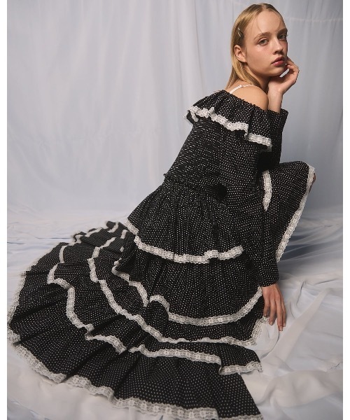 lilLilly（リルリリー）の「アシンメトリーシャツロングスカート（スカート・レディース・ホワイト/ドット・FREE）」の7枚目の写真