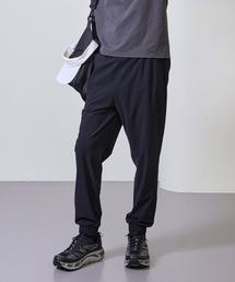 BASIC HOUSE（ベーシックハウス）の「スーパーストレッチスパンバンディングジョガーパンツ_ブラック（スウェットパンツ）」