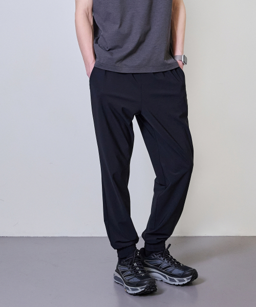 BASIC HOUSE（ベーシックハウス）の「スーパーストレッチスパンバンディングジョガーパンツ_ブラック（スウェットパンツ・メンズ・ブラック・28inch/30inch/32inch/34inch/36inch）」の8枚目の写真