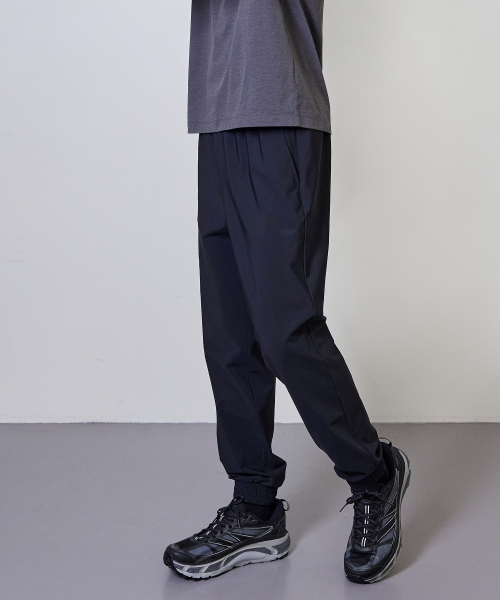 BASIC HOUSE（ベーシックハウス）の「スーパーストレッチスパンバンディングジョガーパンツ_ブラック（スウェットパンツ・メンズ・ブラック・28inch/30inch/32inch/34inch/36inch）」の9枚目の写真