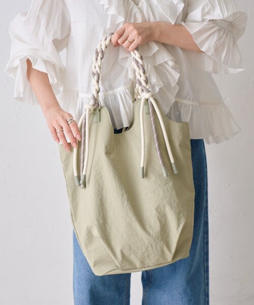 CIAOPANIC TYPY（チャオパニックティピー）の「:撥水ナイロンロープハンドルトートBAG（トートバッグ・レディース・ベージュ/チャコールグレー/カーキ/アイボリー・ONE SIZE）」の4枚目の写真