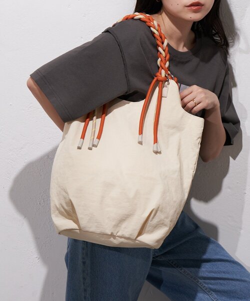 CIAOPANIC TYPY（チャオパニックティピー）の「:撥水ナイロンロープハンドルトートBAG（トートバッグ・レディース・ベージュ/チャコールグレー/カーキ/アイボリー・ONE SIZE）」の6枚目の写真