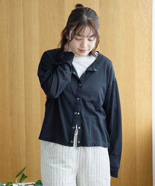 coen(コーエン)の「コットンナイロンシアー コンパクトカーディガン(カーディガン/ボレロ・レディース・レッド/ブラック/オフホワイト・L/M)」の10枚目の写真