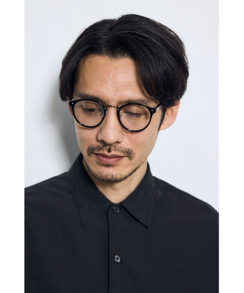 AZUL by moussy（アズールバイマウジー）の「シフトシェードアイウェア（サングラス・メンズ・ブラック/ブラウン系その他/グレー・FREE）」の4枚目の写真