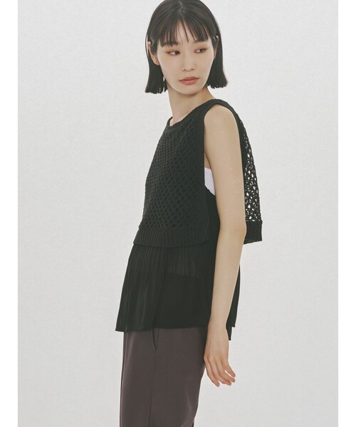 MIDIUMISOLID(ミディウミソリッド)の「MIDIUMISOLID for Ladies メッシュニットプリーツベスト(ベスト・レディース・ブラック/アイボリー・FREE)」の8枚目の写真