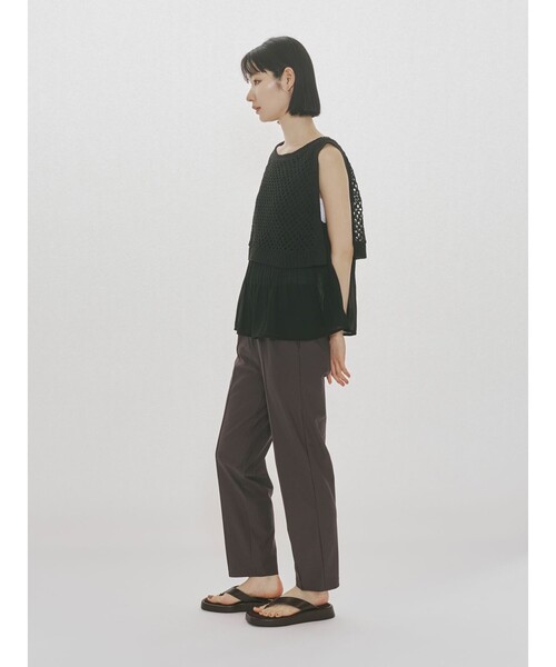 MIDIUMISOLID(ミディウミソリッド)の「MIDIUMISOLID for Ladies メッシュニットプリーツベスト(ベスト・レディース・ブラック/アイボリー・FREE)」の11枚目の写真