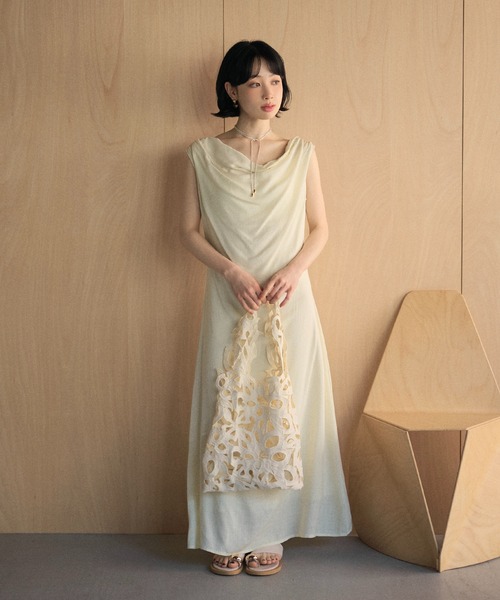 LAULEN(ローレン)の「drape neck sleeveless long dress /ドレープネックノースリーブロングワンピース(ワンピース・レディース・ブラック/アイボリー/オリーブ・M/S)」の2枚目の写真