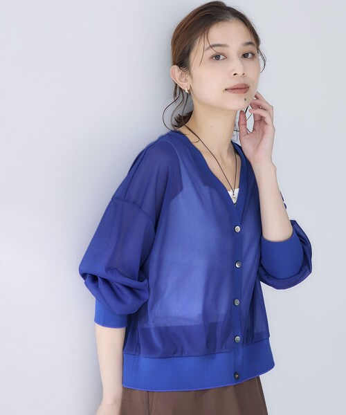 UNTITLED(アンタイトル)の「【7色展開/ゆったり/ショート丈】シアートリコットカーディガン(カーディガン/ボレロ・レディース・オフホワイト/チャコールグレー/ブラウン系その他/ピンク系/ブルー系その他/ワインレッド/ピンク・00/02/04/44/48)」の4枚目の写真