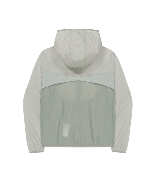 OJOS(オホス)の「Paneled Lightweight Windbreaker / Grey(ナイロンジャケット・レディース・その他・1/2/3)」の3枚目の写真