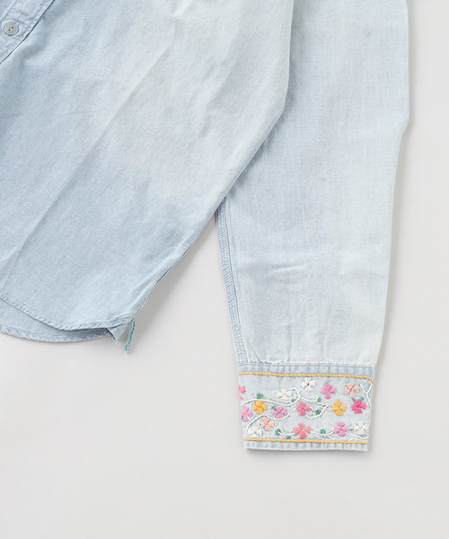 WYTHE(ワイス)の「WYTHE / ワイス Embroidered Chambray Workshirt(シャツ/ブラウス・メンズ・ブルー系その他・LARGE/MEDIUM)」の4枚目の写真